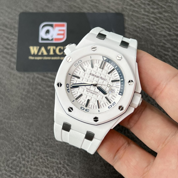 AUdemars Piguet Royal Oak Offshore Diver 15707 White Ceramic on White Rubber Strap 42mm Super Clone - Image 3