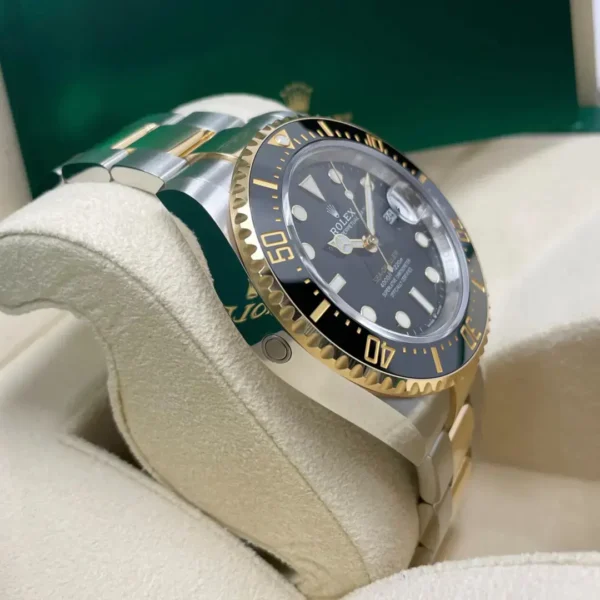Rolex Sea-Dweller 126603 - Image 4