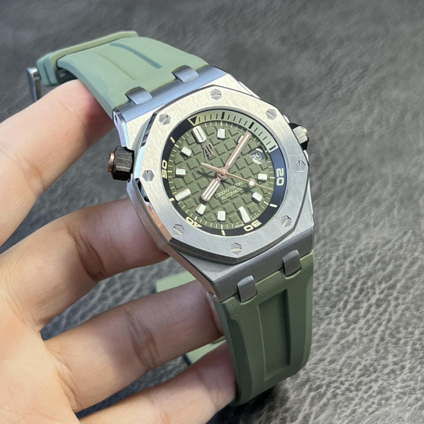 AUdemars Piguet Royal Oak Offshore Diver 15720 Stainless Steel with Green Dial (42mm) Super Clone - Image 4