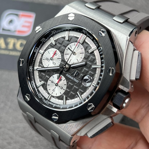 AUdemars Piguet Royal Oak Offshore Chronograph Panda dial Ceramic Bezel on Black Rubber Strap 44mm Super Clone - Image 4