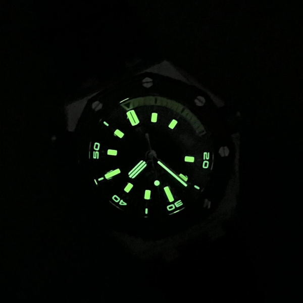 AUdemars Piguet Royal Oak Offshore Diver 15720 Ceramic Bezel on Black Rubber Strap 42mm Super Clone - Image 3