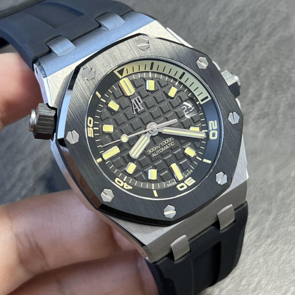 AUdemars Piguet Royal Oak Offshore Diver 15720 Ceramic Bezel on Black Rubber Strap 42mm Super Clone - Image 4